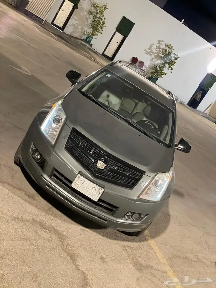 كاديلاك SRX 2010 فل كامل 18