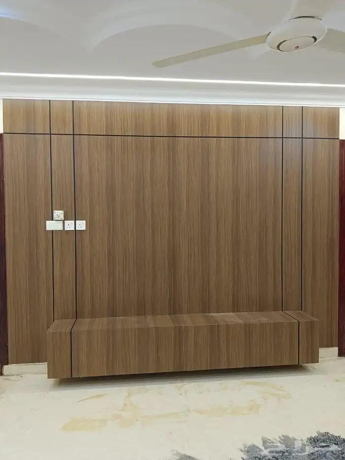 بروز شاشة وبروز السرير وديكورات 3