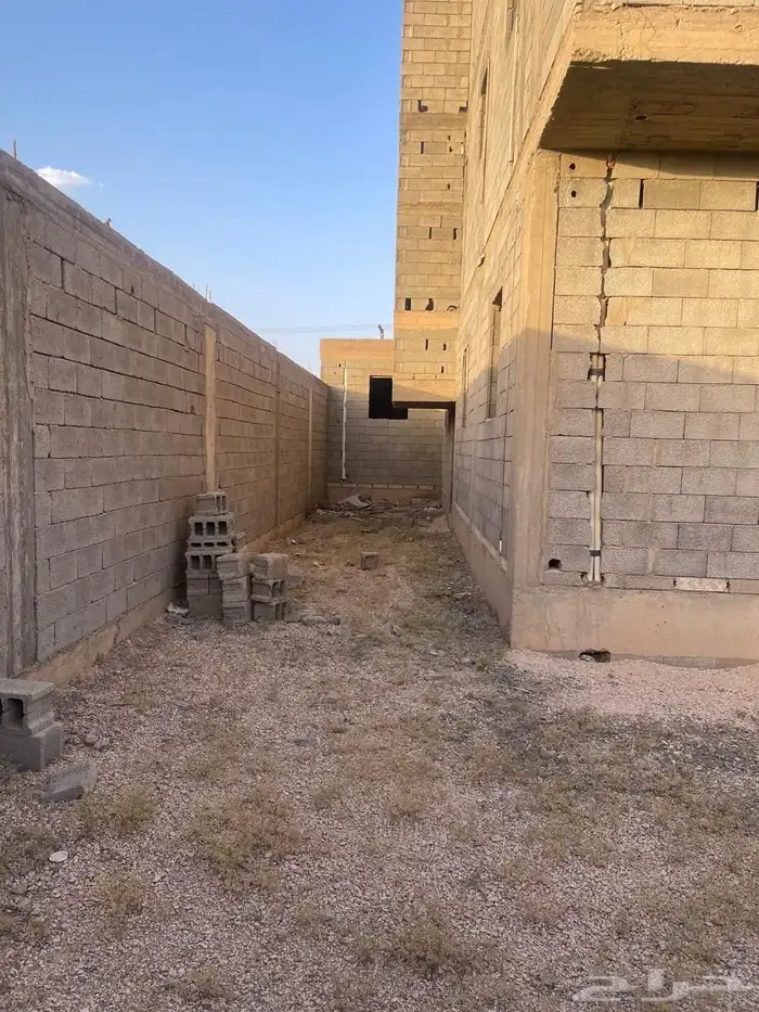 فيلا دورين مع شقة مسروقة عظم في القصيم- قصر ابن عقيل 5