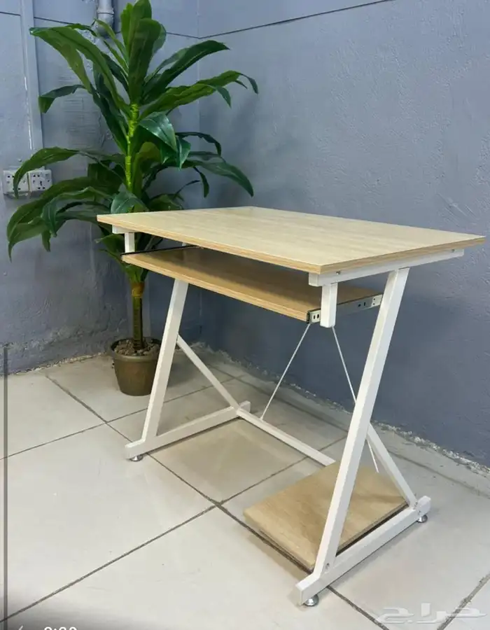 طاوله مكتب بتصميم هندسي أنيق بمقاسات مختلفه 20