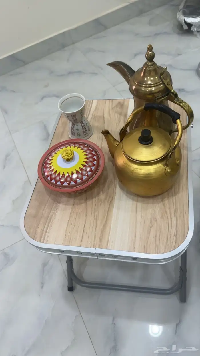 طاولة ذاتية 1