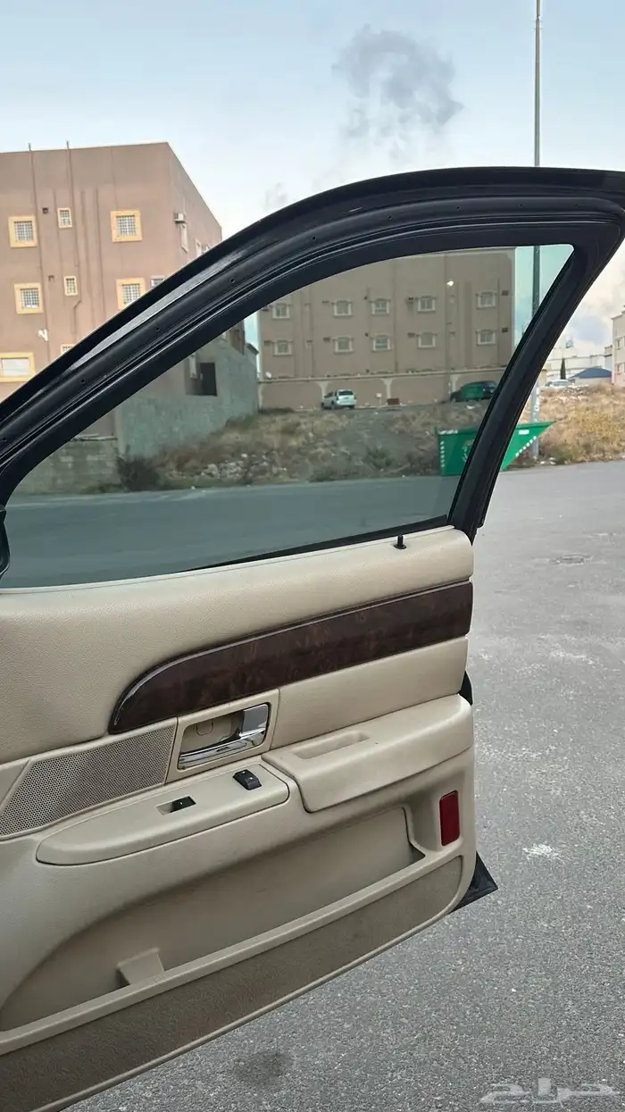 ماركيز 2009 GSL اسود 19