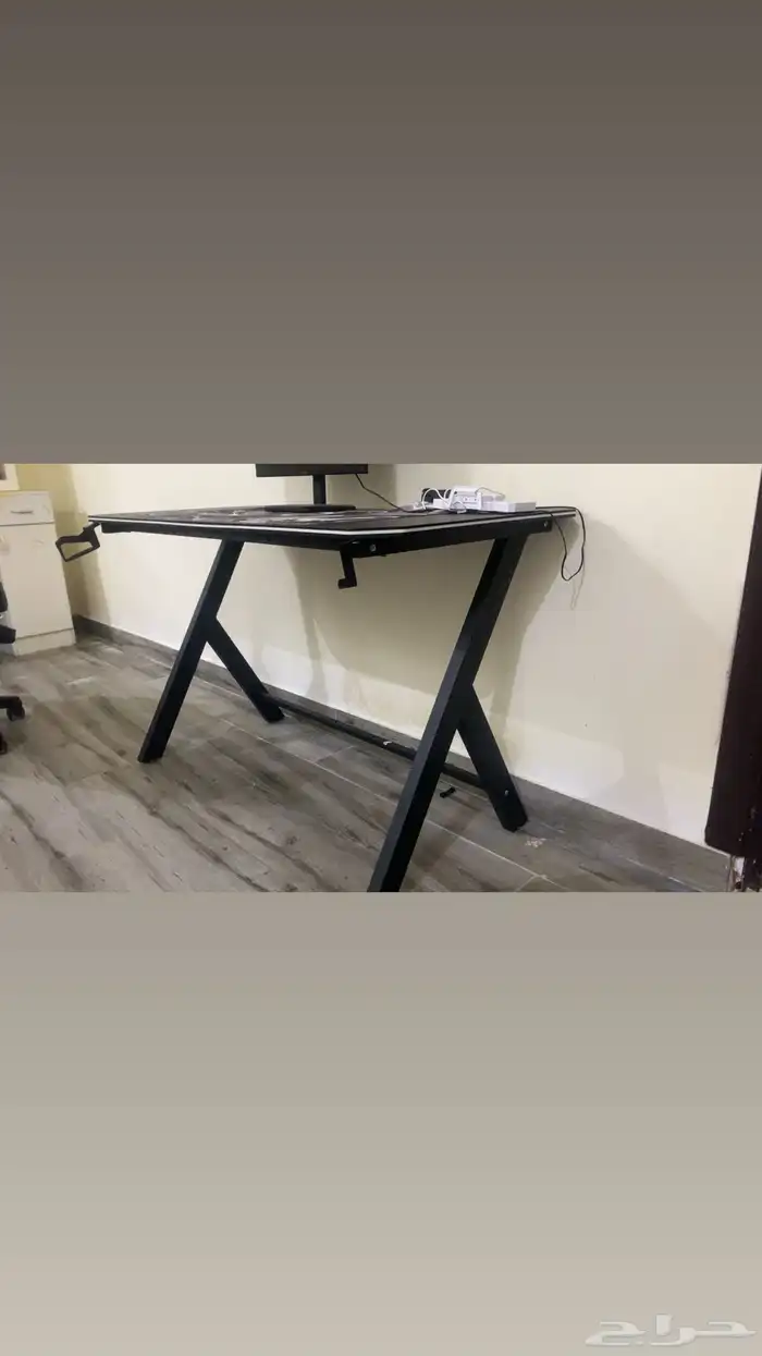 طوالة قيمنق وكرسي قيمنق مسيومه ب550والبيع600 0