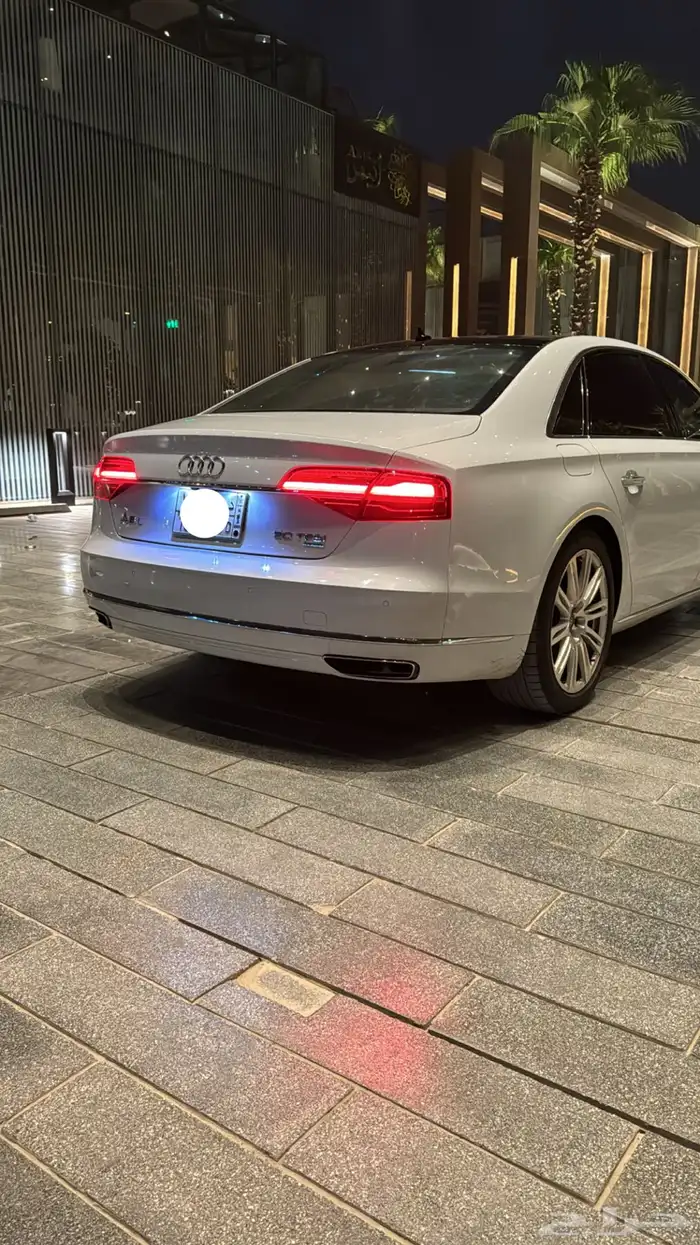 للبيع اودي2015 A8L فل كامل اكبر فئة 0