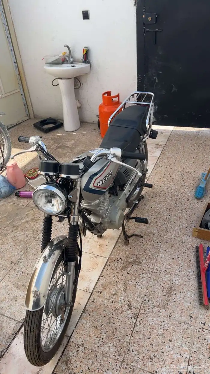 150 السوم900 البيع قريب 1