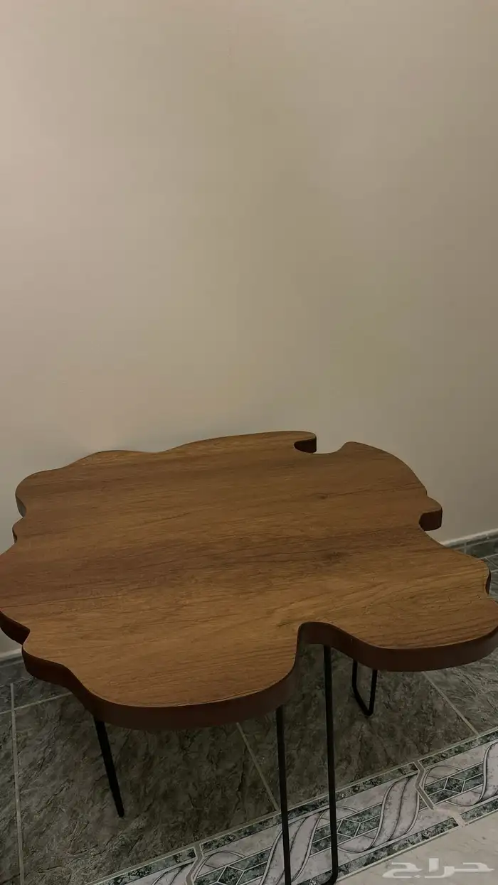 طاولة خدمة كبيرة 1