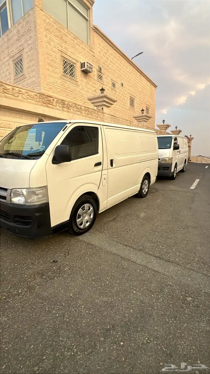 للبيع 2 باصات ديزل 2007 0