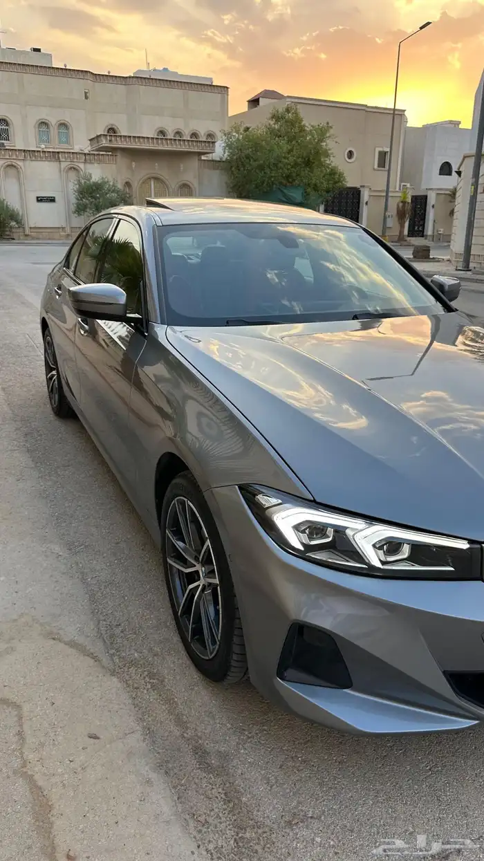 بي ام 320 موديل 2024 3