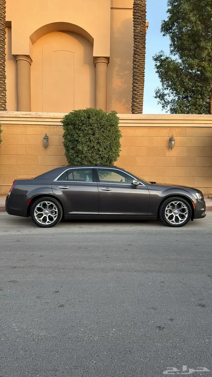 كرايسلر اكزكتيف فل كامل 8V 9