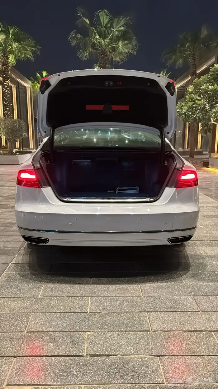 للبيع اودي2015 A8L فل كامل اكبر فئة 9