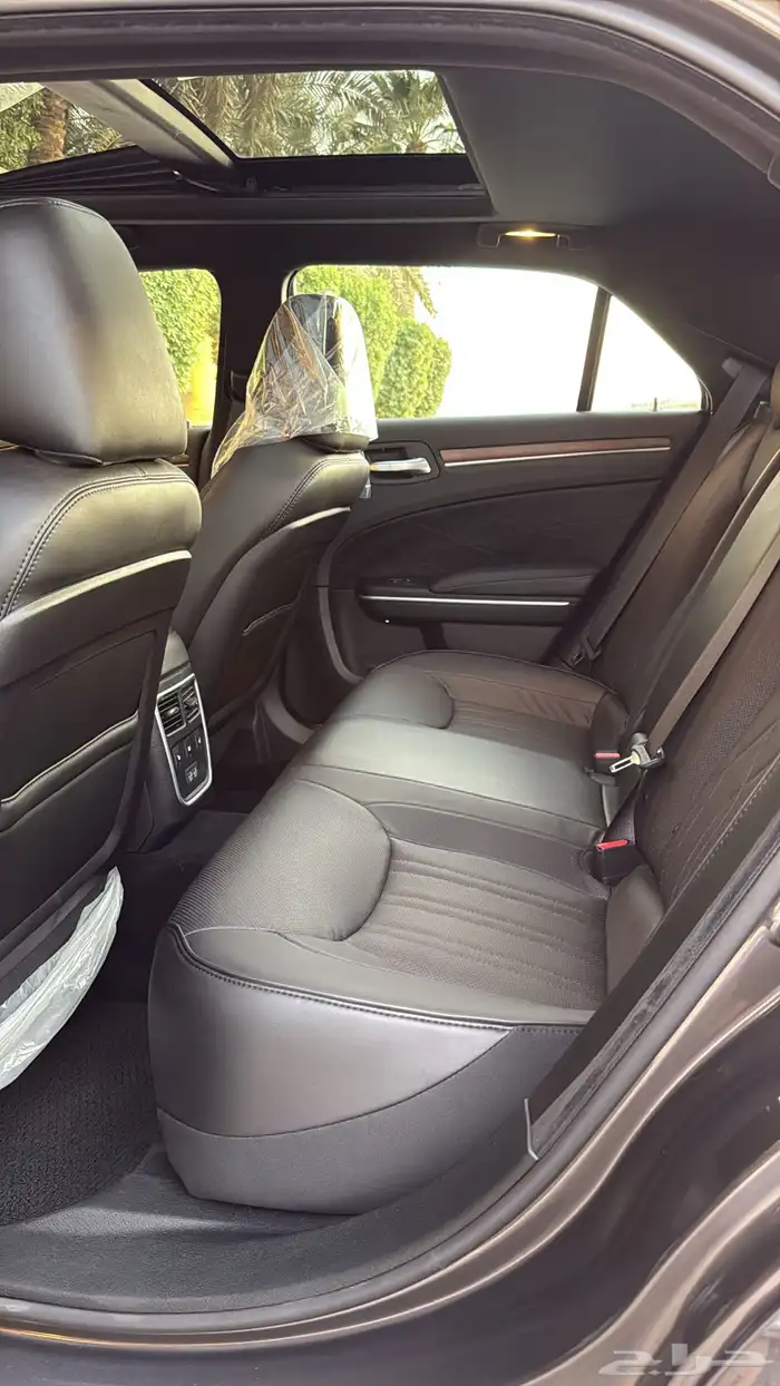 كرايسلر اكزكتيف فل كامل 8V 25