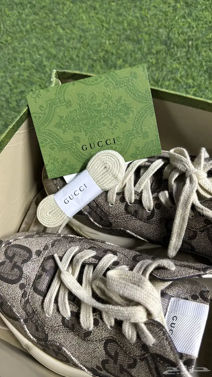 جزمة قوتشي طبق الاصل 2