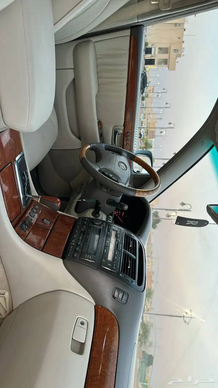 لكزس LS 2003 22