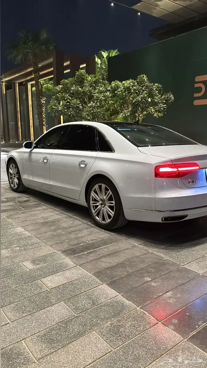 للبيع اودي2015 A8L فل كامل اكبر فئة 3
