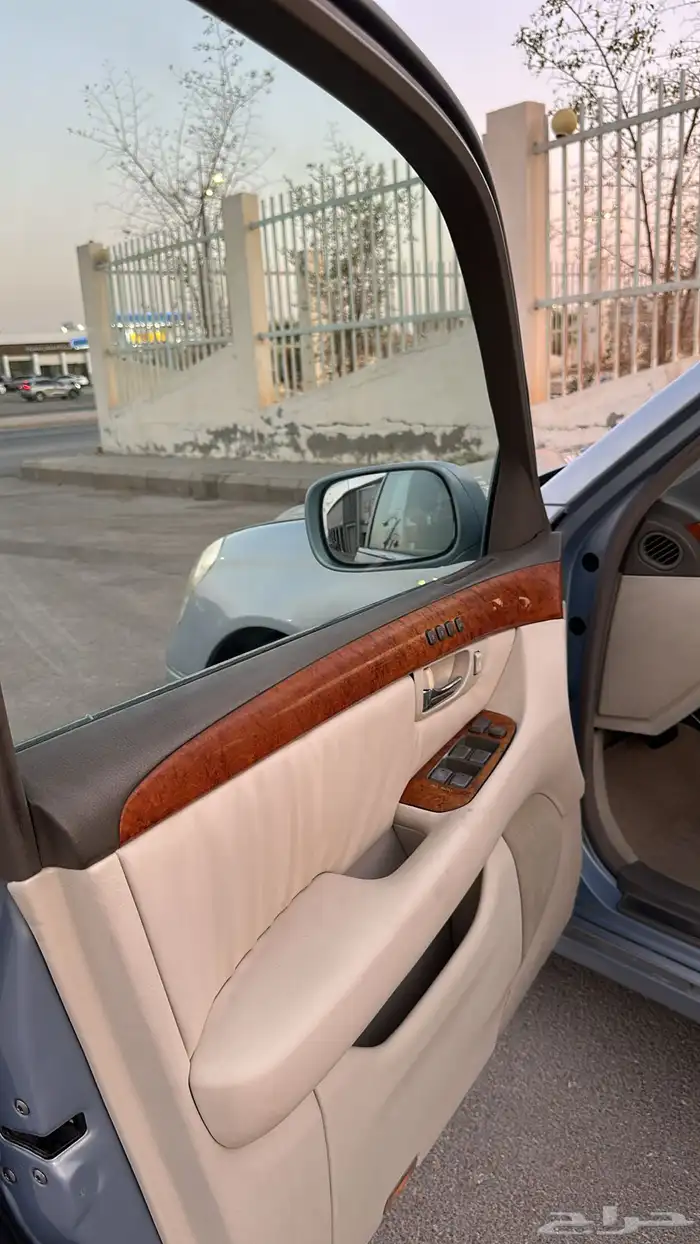 لكزس LS 2003 14