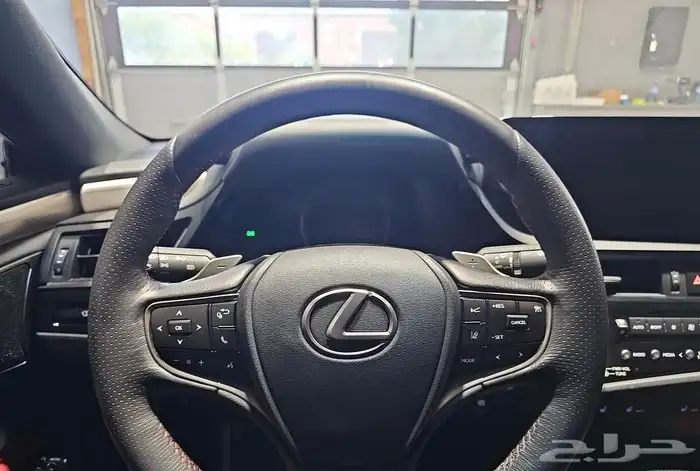 ارخص 2024 ليكزس ES300h - F Sport بحالة استثنائية وسعر مميز 19
