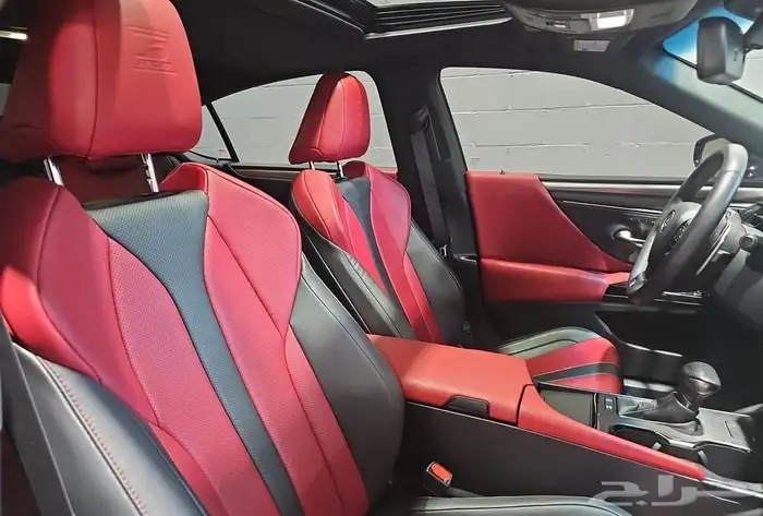 ارخص 2024 ليكزس ES300h - F Sport بحالة استثنائية وسعر مميز 9
