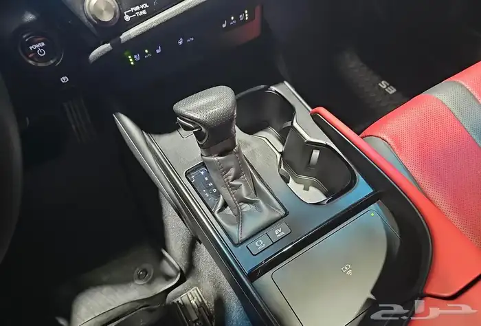 ارخص 2024 ليكزس ES300h - F Sport بحالة استثنائية وسعر مميز 16