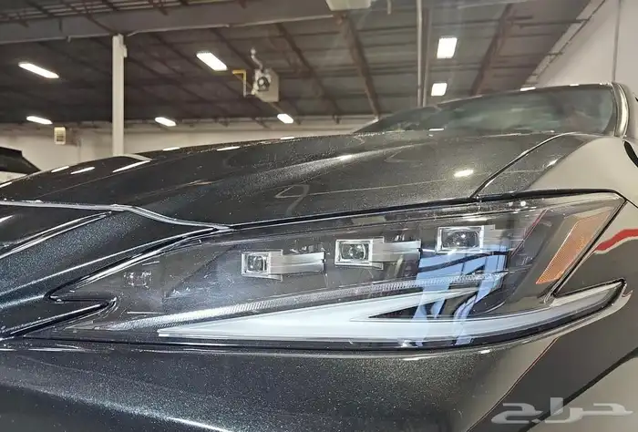 ارخص 2024 ليكزس ES300h - F Sport بحالة استثنائية وسعر مميز 5