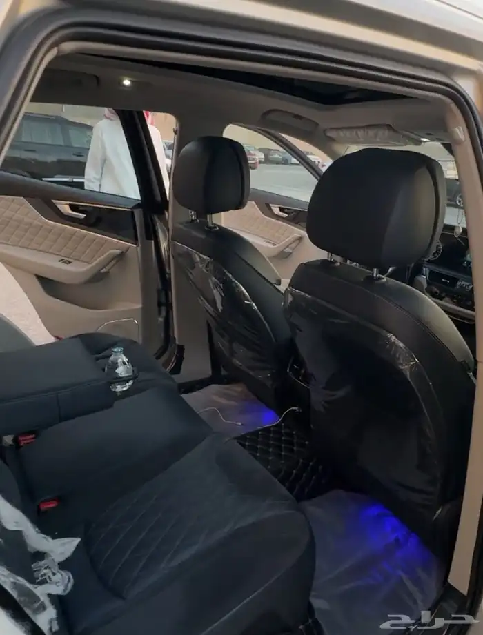2022 Hongqi HS5 deluxe Car Suv 18