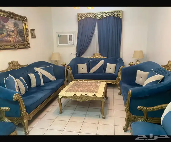 كنب كلاسيكي فاخر من الاخر للبيع بجده 0