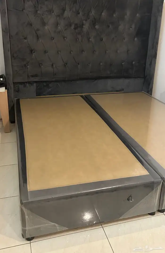 للبيع سرير و دولاب ملابس دروج شوفنيره 1