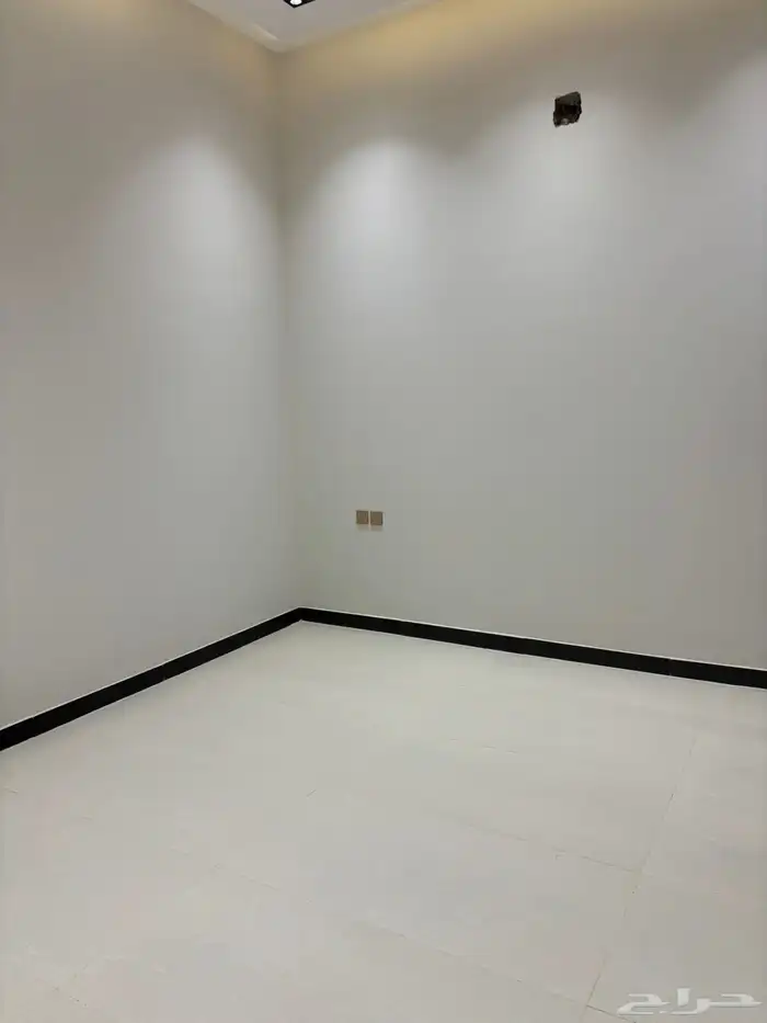 اداورمميزه للبيع في حي السعاده 3