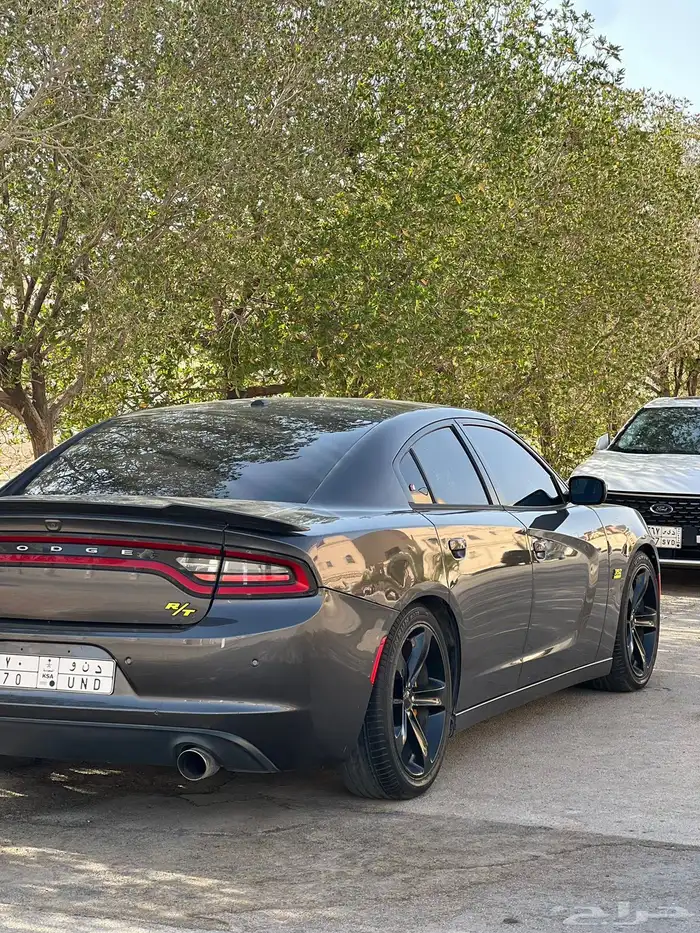 تشارجر 2016 مالك اول نظيفه جدا RT 2