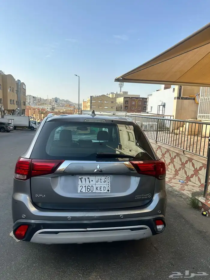 مستوبيشي اوتلاندر 0