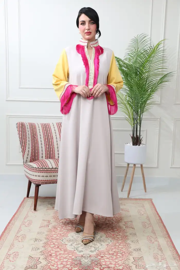 جلابية نسائية راقية مميزة لونين مطعمة بالهدب خامة الباربي 0