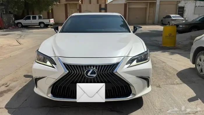 لكزس 2021 هايبرد 300ES 0