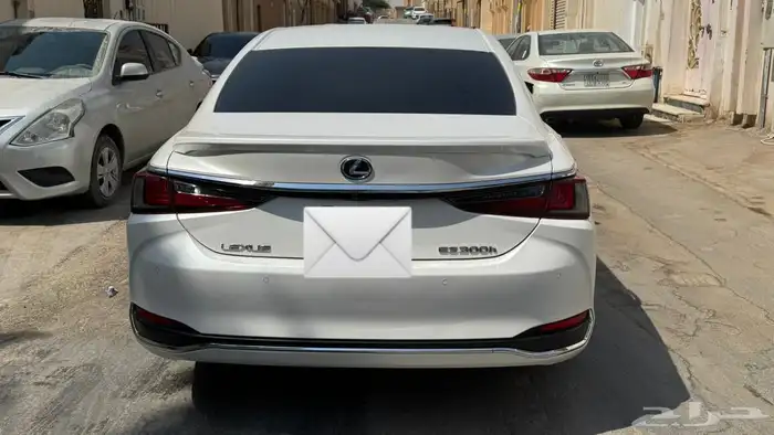 لكزس 2021 هايبرد 300ES 4