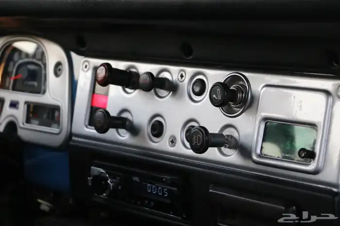 جيب مصندق من النوادر 1983 fj45 27