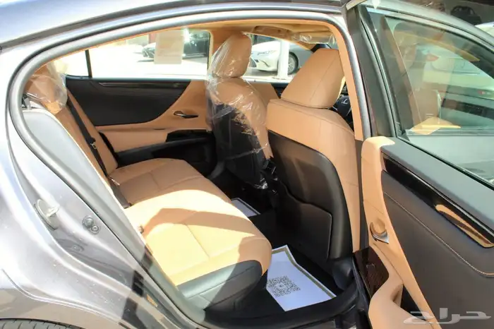 لكزس - ES300 Ah هايبرد - 2025 - خليجي 27