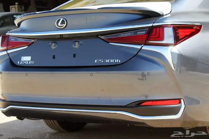 لكزس - ES300 Ah هايبرد - 2025 - خليجي 9