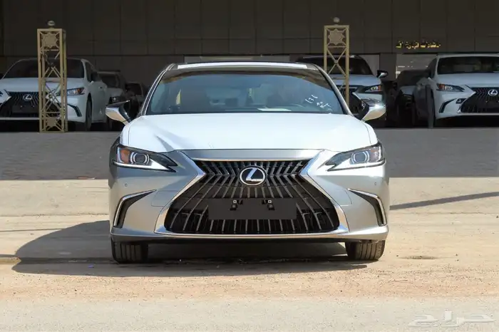 لكزس - ES300 Ah هايبرد - 2025 - خليجي 12