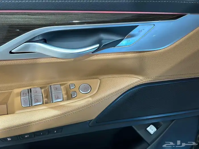 بي ام دبليو 740Li موديل 2018 عداد 28 الف كم 9