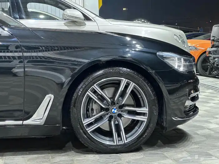 بي ام دبليو 740Li موديل 2018 عداد 28 الف كم 7