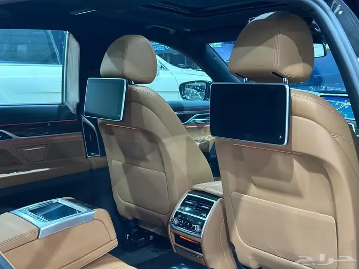 بي ام دبليو 740Li موديل 2018 عداد 28 الف كم 20
