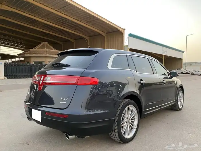 لينكولن mkt 2014 ماشي 98000 km فقط 5