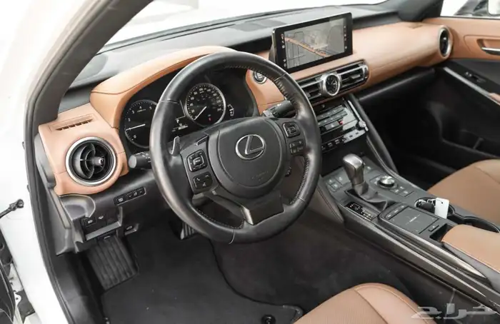 2021 Lexus IS 300 Luxury AWD 4
