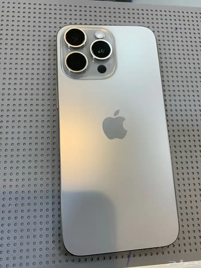 ايفون 15 برو ماكس 1