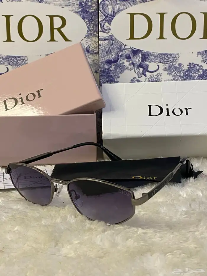 عرض خاص نظارات ماركات مع الملحقات ب95 10