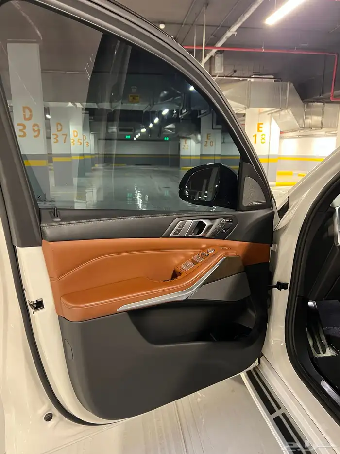 BMW X7 M kit 19