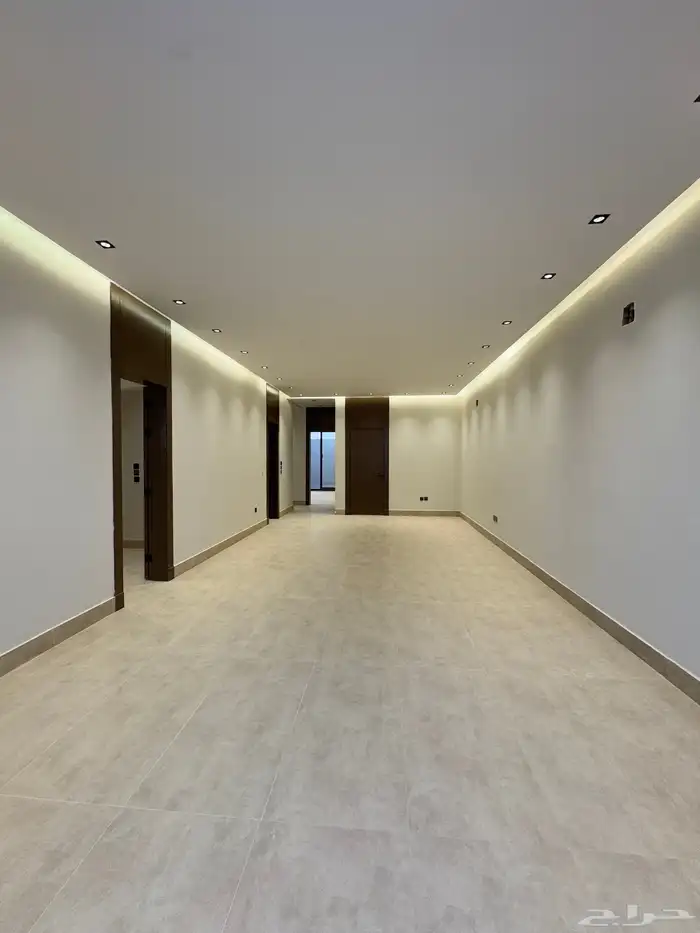 تاون هاوس علوي بمساحة 371 والبيع بدون سعي 22