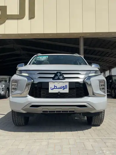 للبيع ميتسوبيشي مونتيرو 2023 ديزل فل كامل index