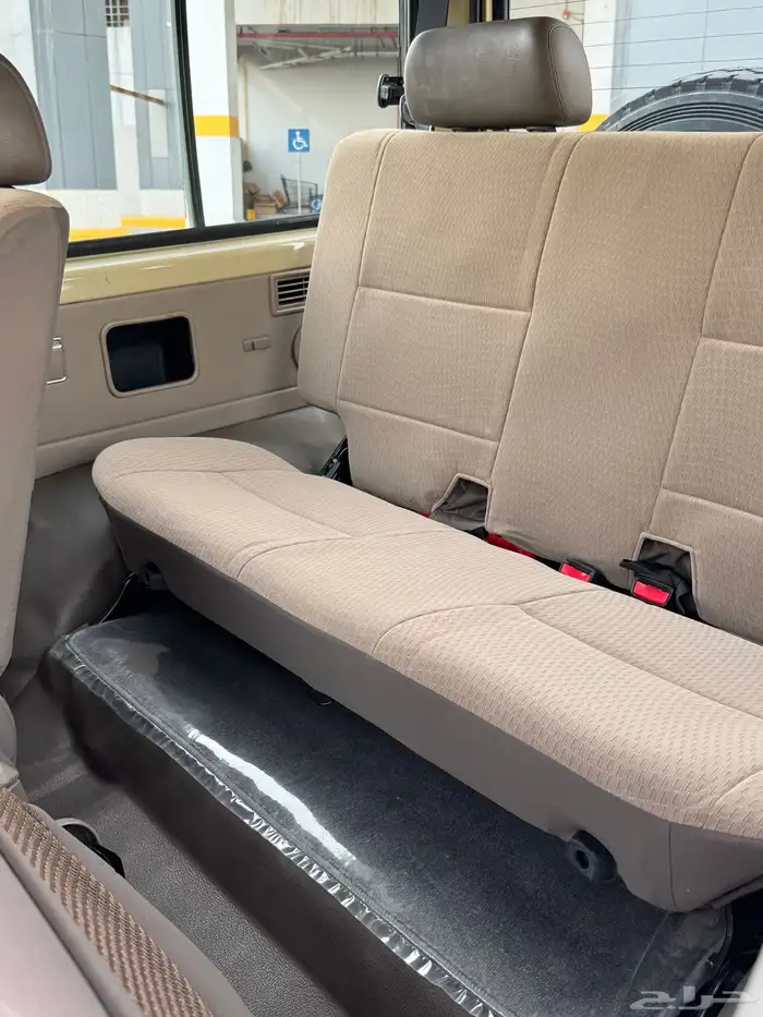 جيب ربع 2018 مخزن ونادر تم البيع 43