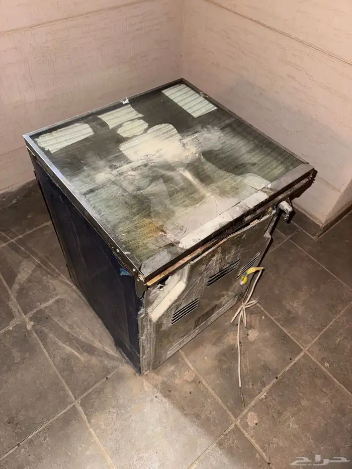 فرن اربع عيون شغال ولايوجد اعطال 3