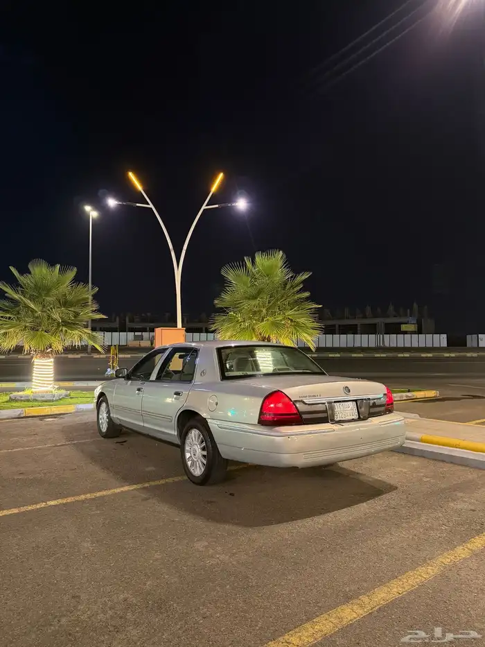 فورد ماركيز 2009 سعودي ملكي 0