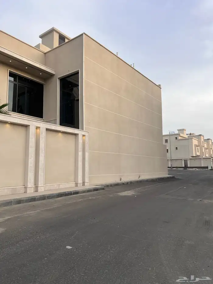 فيلا مودرن على ثلاث شوارع درة الموسى 2